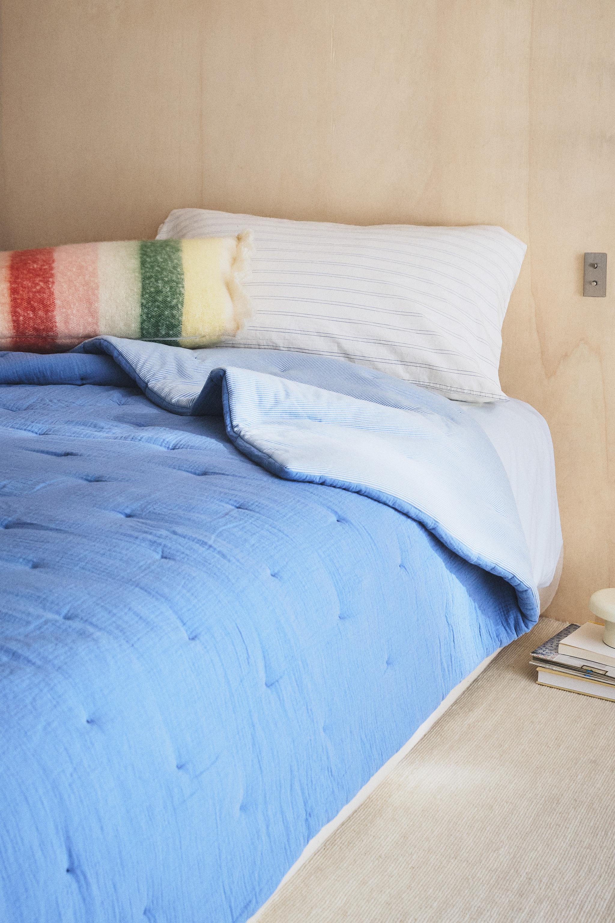 KIDS' STRIPED CHIFFON QUILT